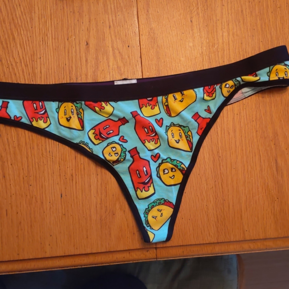 Women's Thong Meundies (Hot Stuff)